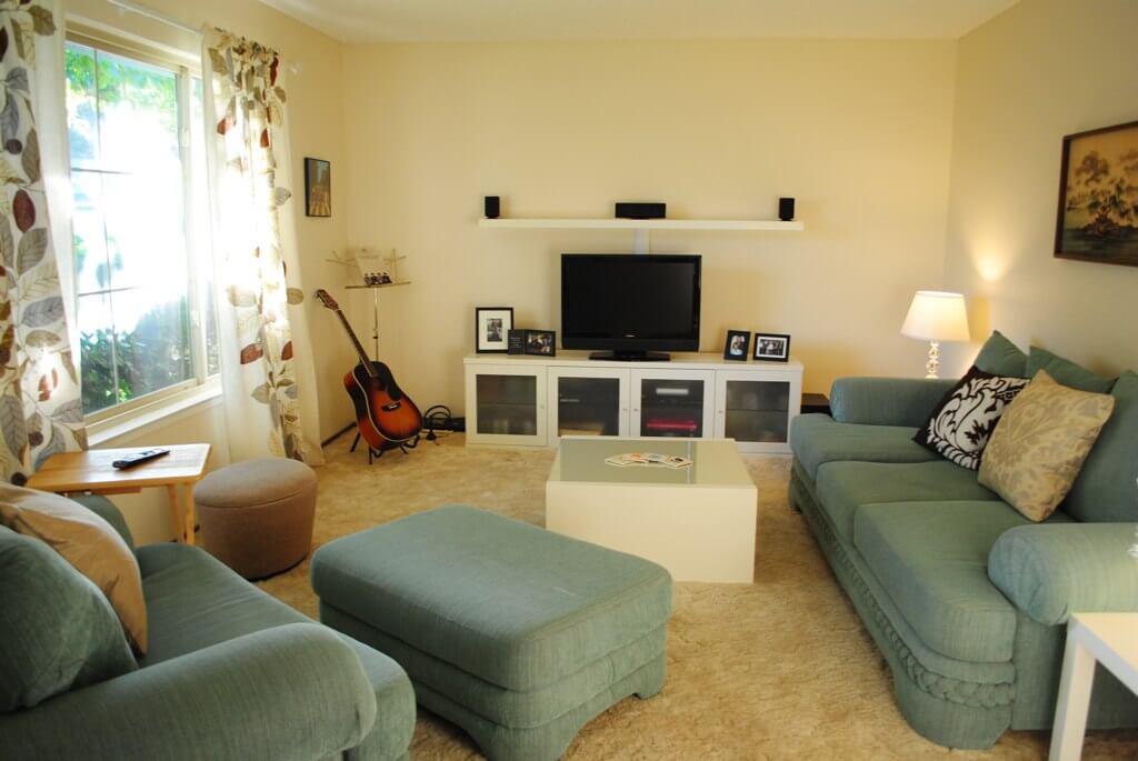 Old furnished room before redesign
